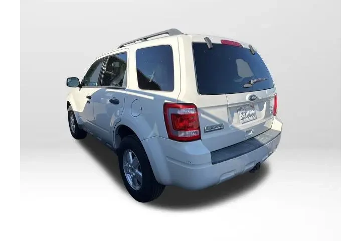 $10977 : Ford Escape 2011 XLT 4dr SUV image 5