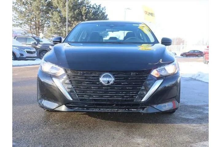 $16977 : Nissan Sentra 2024 SV 4dr Se image 2