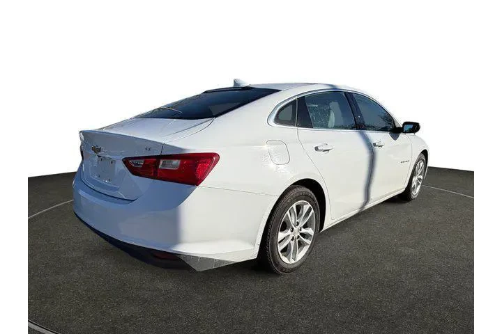 $10499 : Chevrolet Malibu 2016 LT 4dr image 5