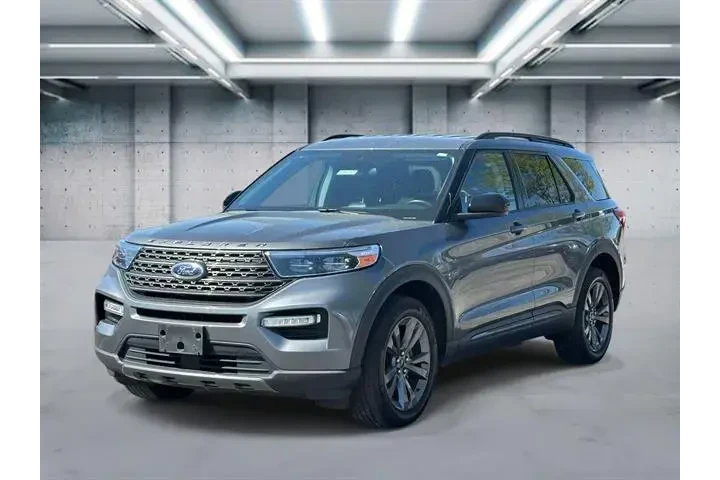 $28455 : Ford Explorer 2023 AWD XLT 4 image 1