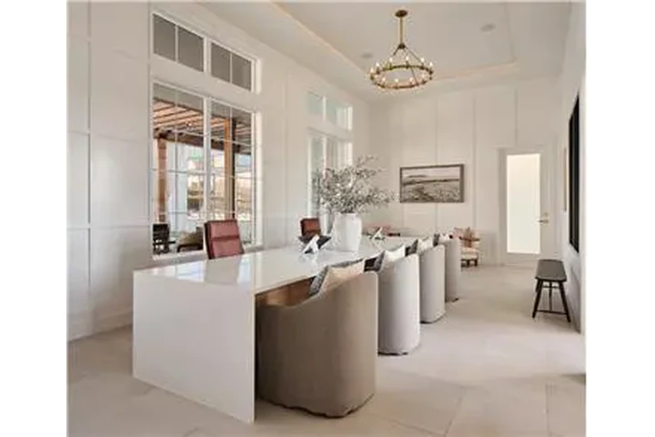 $1783 : Rental property with 2 bedro image 2