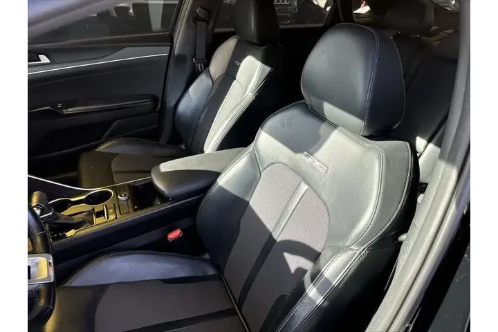 $20499 : Kia K5 2022 GT-Line 4dr Seda image 9