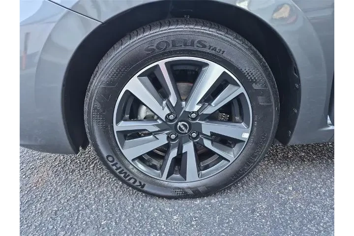 $16288 : Nissan Versa 2025 SV 4dr Sed image 7