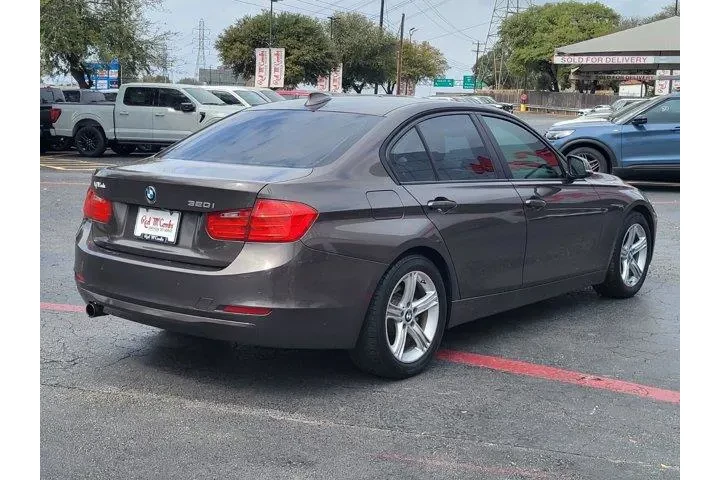 $9500 : BMW 3 Series 2015 320i 4dr S image 3
