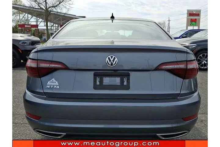 $13989 : Volkswagen Jetta 2020 R-Line image 2