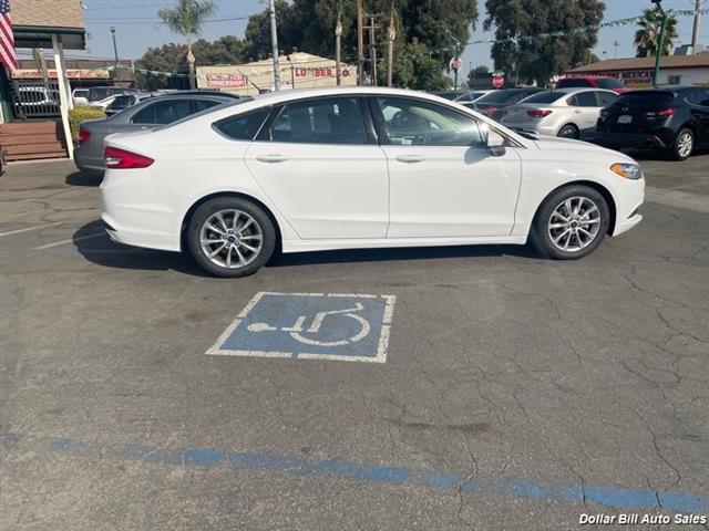 $10995 : 2017 Fusion SE Sedan image 8