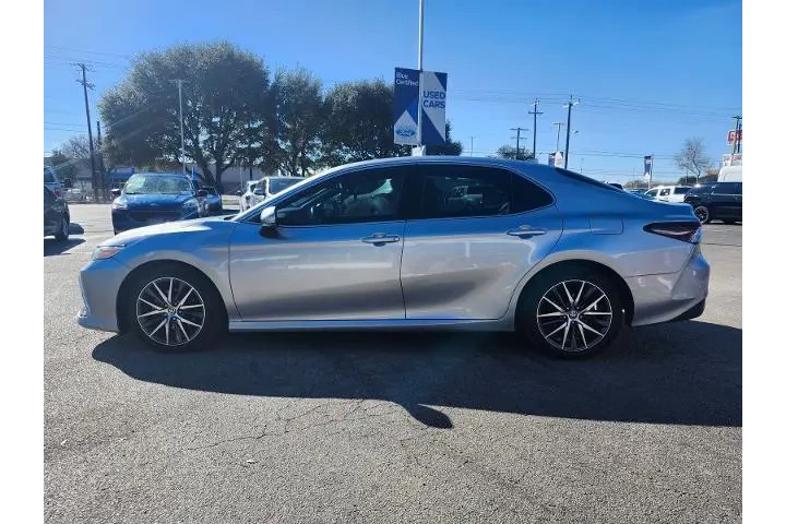 $24998 : Toyota Camry 2023 XLE 4dr Se image 4