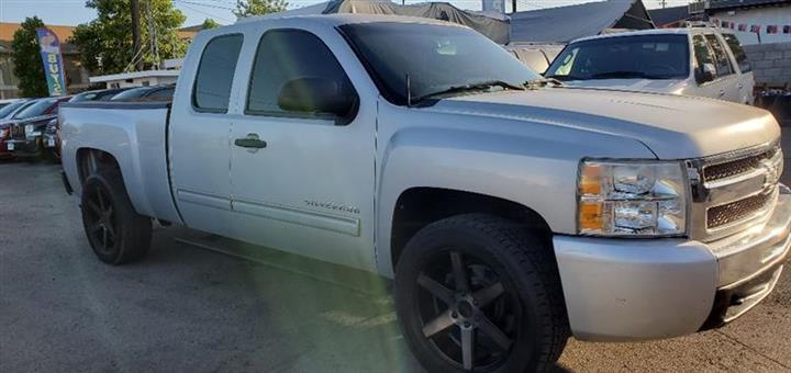 $13495 : 2011 Silverado 1500 image 2