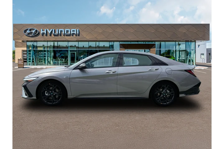 $22995 : Hyundai ELANTRA 2024 N Line image 3