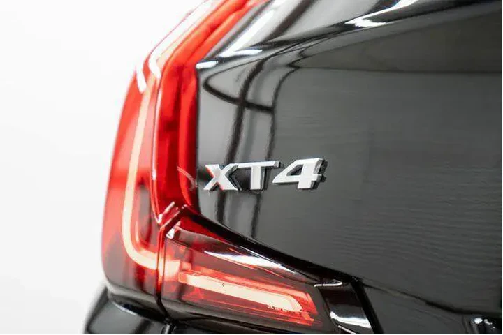 $36420 : Cadillac XT4 2024 Premium Lu image 8