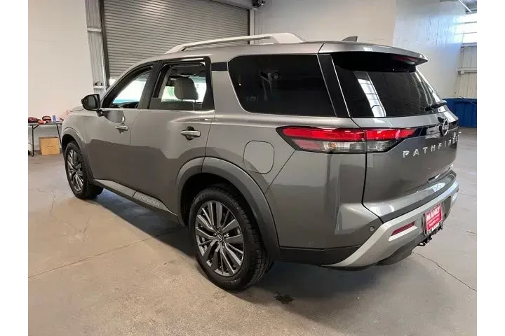 $26990 : Nissan Pathfinder 2022 AWD S image 5
