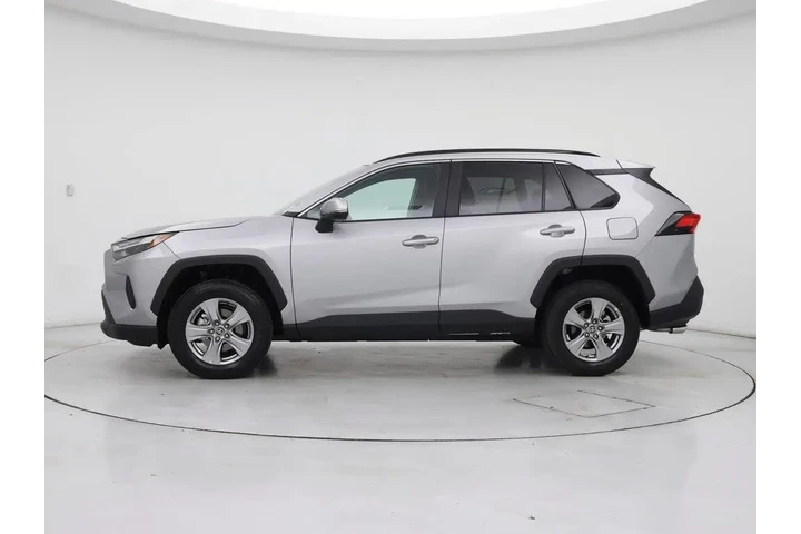 $35998 : Toyota RAV4 2025 AWD XLE 4dr image 3