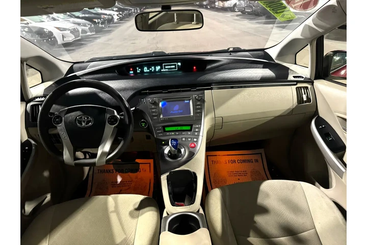 $5980 : 2014 Prius 5dr HB Three (Natl) image 10