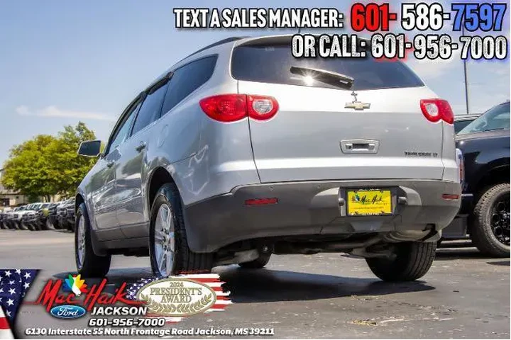 $9895 : Chevrolet Traverse 2011 LT 4 image 6