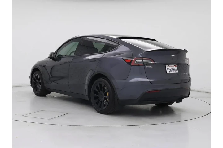 $37998 : Tesla Model Y 2023 AWD Long image 2