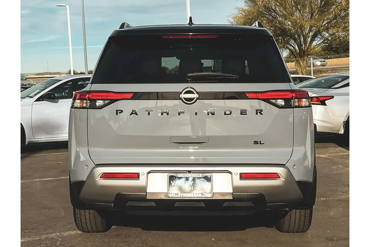 $28997 : Nissan Pathfinder 2023 SL 4d image 4