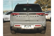 $28997 : Nissan Pathfinder 2023 SL 4d thumbnail