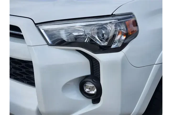 $29134 : Toyota 4Runner 2022 4x2 SR5 image 9