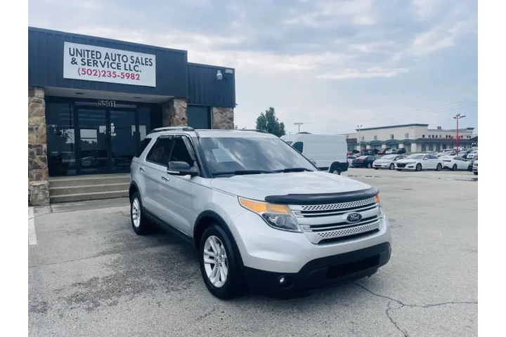 $4850 : 2013 Explorer XLT image 9