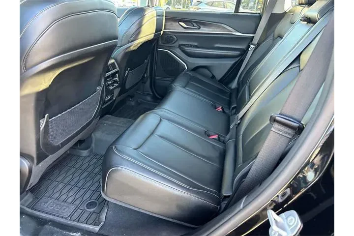 $27900 : Jeep Grand Cherokee 2022 4x4 image 9