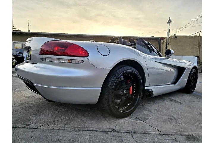 $89000 : 2004 Viper SRT-10 image 4
