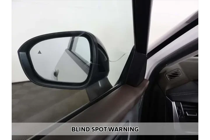 $22990 : Nissan Rogue 2023 AWD SV 4dr image 5