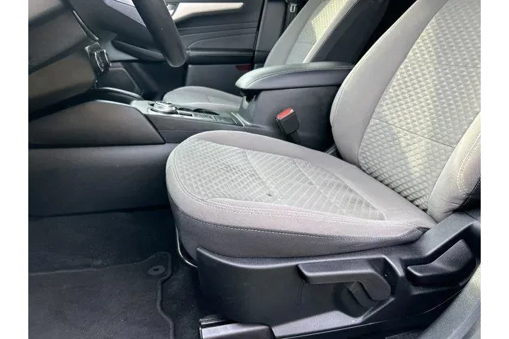 $18891 : Ford Escape Hybrid 2021 SE 4 image 10