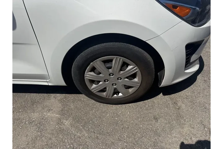 $17912 : Kia Rio 2023 S 4dr Sedan image 3