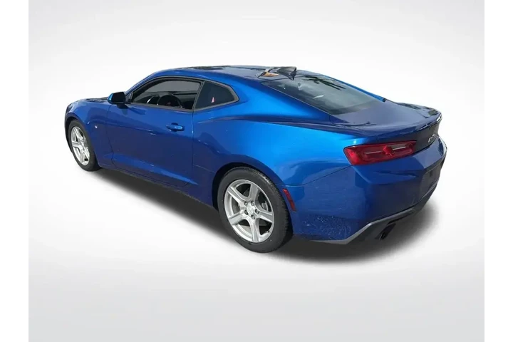 $20896 : Chevrolet Camaro 2017 LT 2dr image 3