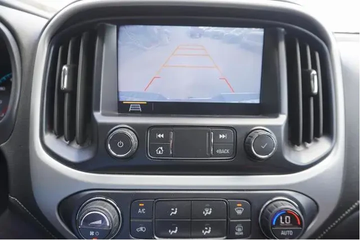 $23988 : GMC Canyon 2020 4x2 SLE 4dr image 9