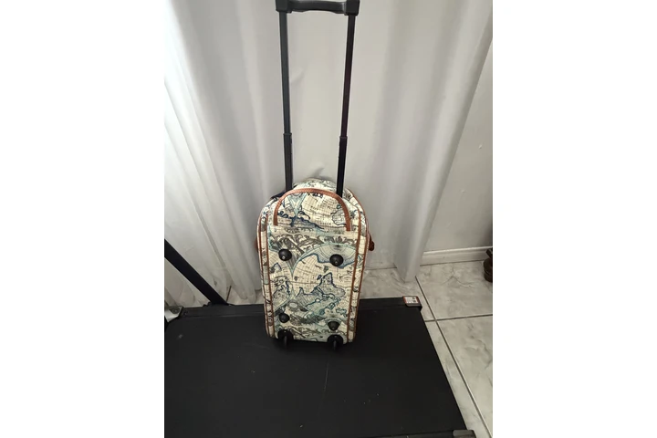 $30 : Maletín de viaje image 1