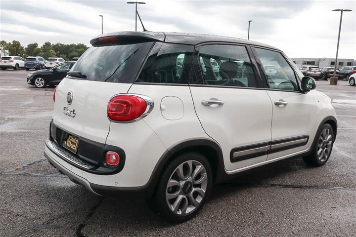 $13988 : 2016 500L Trekking image 4