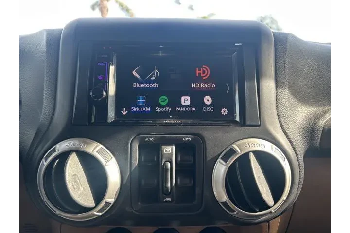 $23995 : Jeep Wrangler Unlimited 2017 image 10