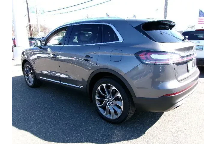 $37882 : Lincoln Nautilus 2023 AWD Re image 8