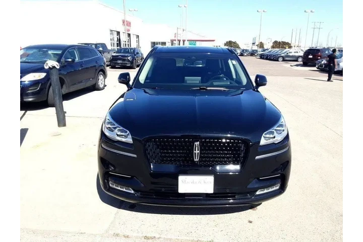 $39995 : 2022 Aviator Reserve image 3