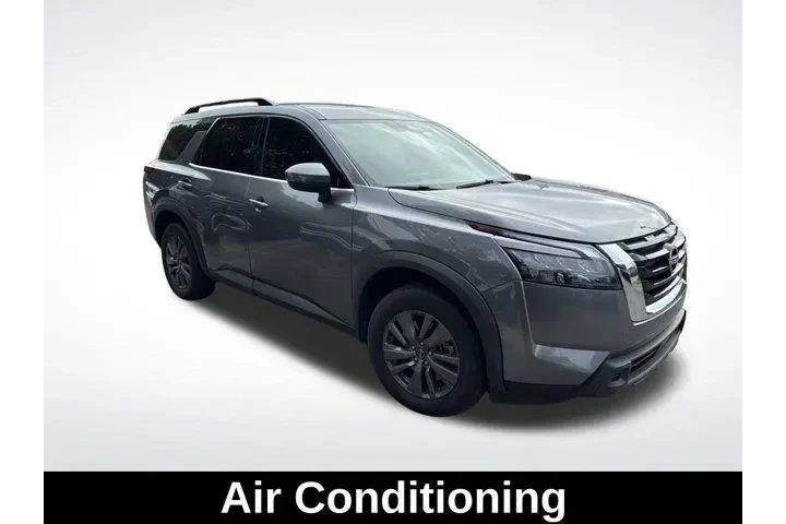 $25896 : Nissan Pathfinder 2023 SV 4d image 2