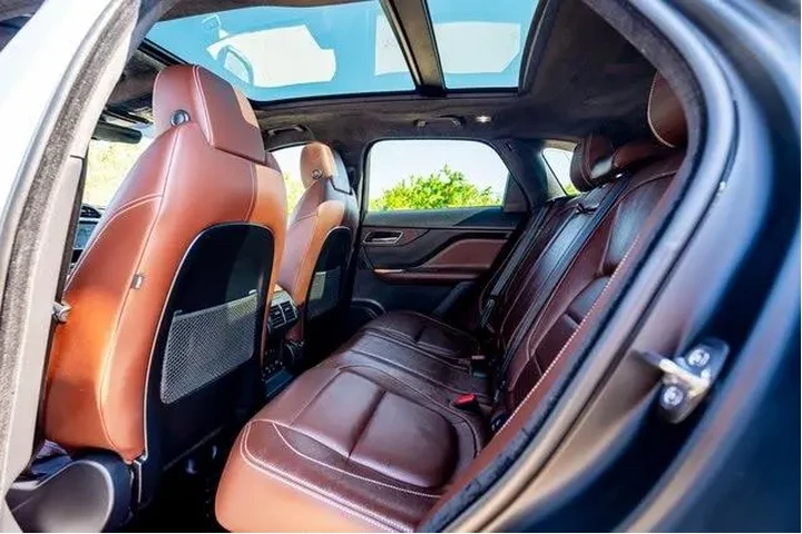 $22924 : Jaguar F-PACE 2019 AWD S 4dr image 9