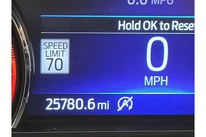 $33808 : Ford Explorer 2023 AWD XLT 4 image 3