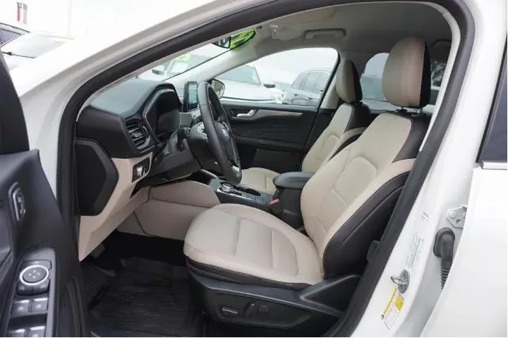 $24988 : Ford Escape 2022 AWD Titaniu image 7