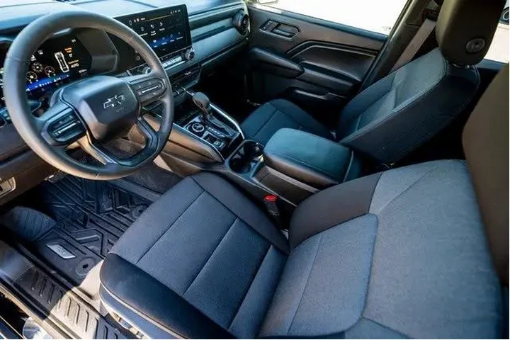 $35822 : Chevrolet Colorado 2024 4x4 image 7