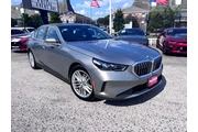 2024 BMW 530i 530i thumbnail
