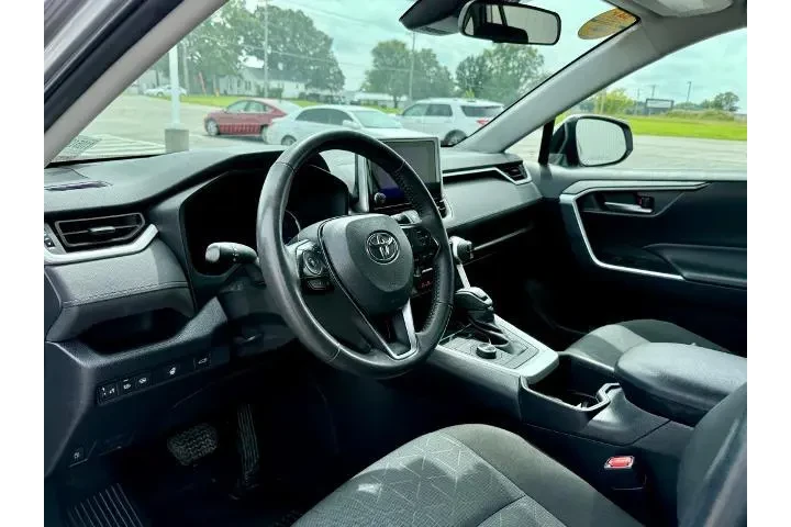 $31742 : Toyota RAV4 Hybrid 2023 AWD image 9