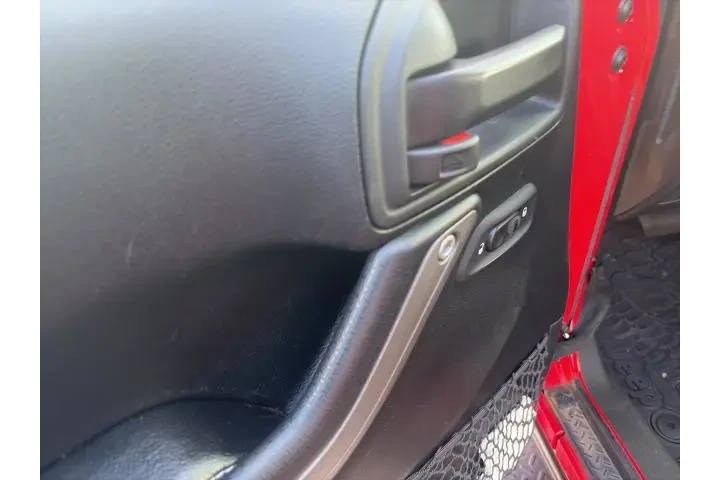 $19750 : Jeep Wrangler Unlimited 2017 image 5