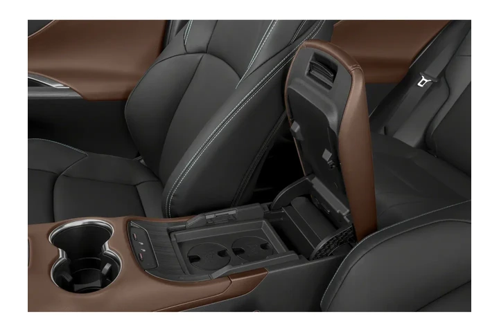 $31778 : 2023 Venza XLE image 10