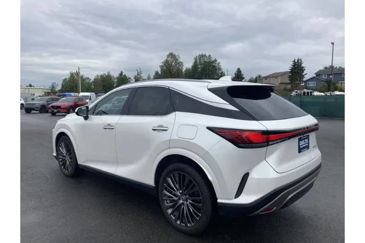 $57999 : 2023 RX 350 image 8