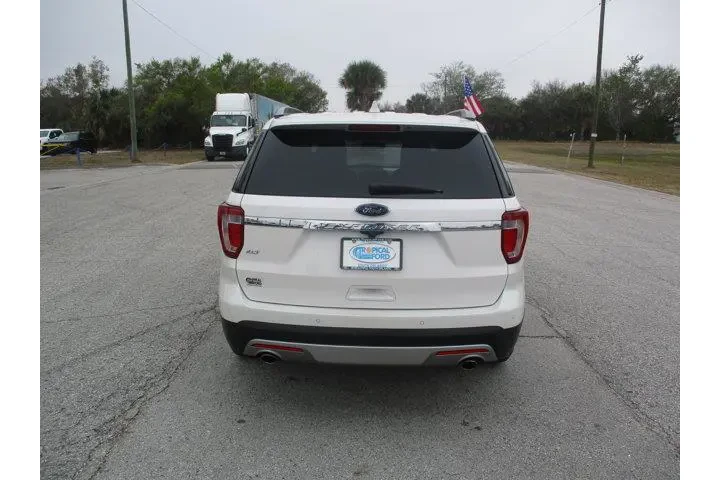 $16995 : Ford Explorer 2017 XLT 4dr S image 6