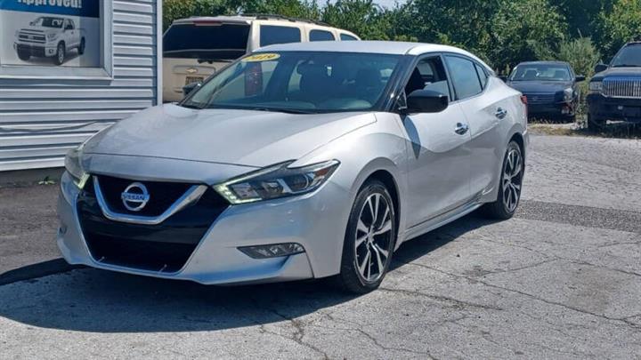 $15695 : 2018 Maxima 3.5 S image 3