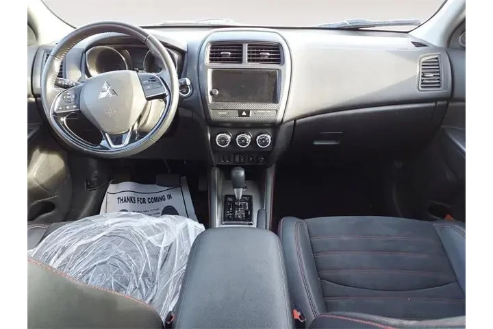 $13961 : Mitsubishi Outlander Sport 2 image 9