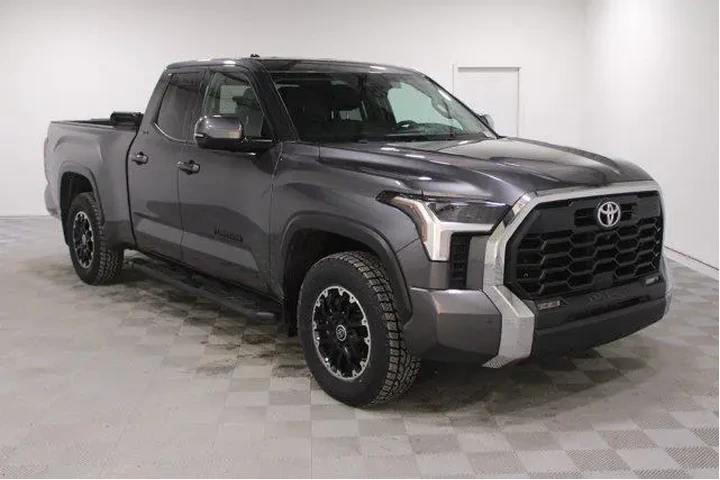 $35977 : Toyota Tundra 2022 4x2 SR5 4 image 1