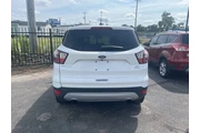 2018 Escape SE thumbnail